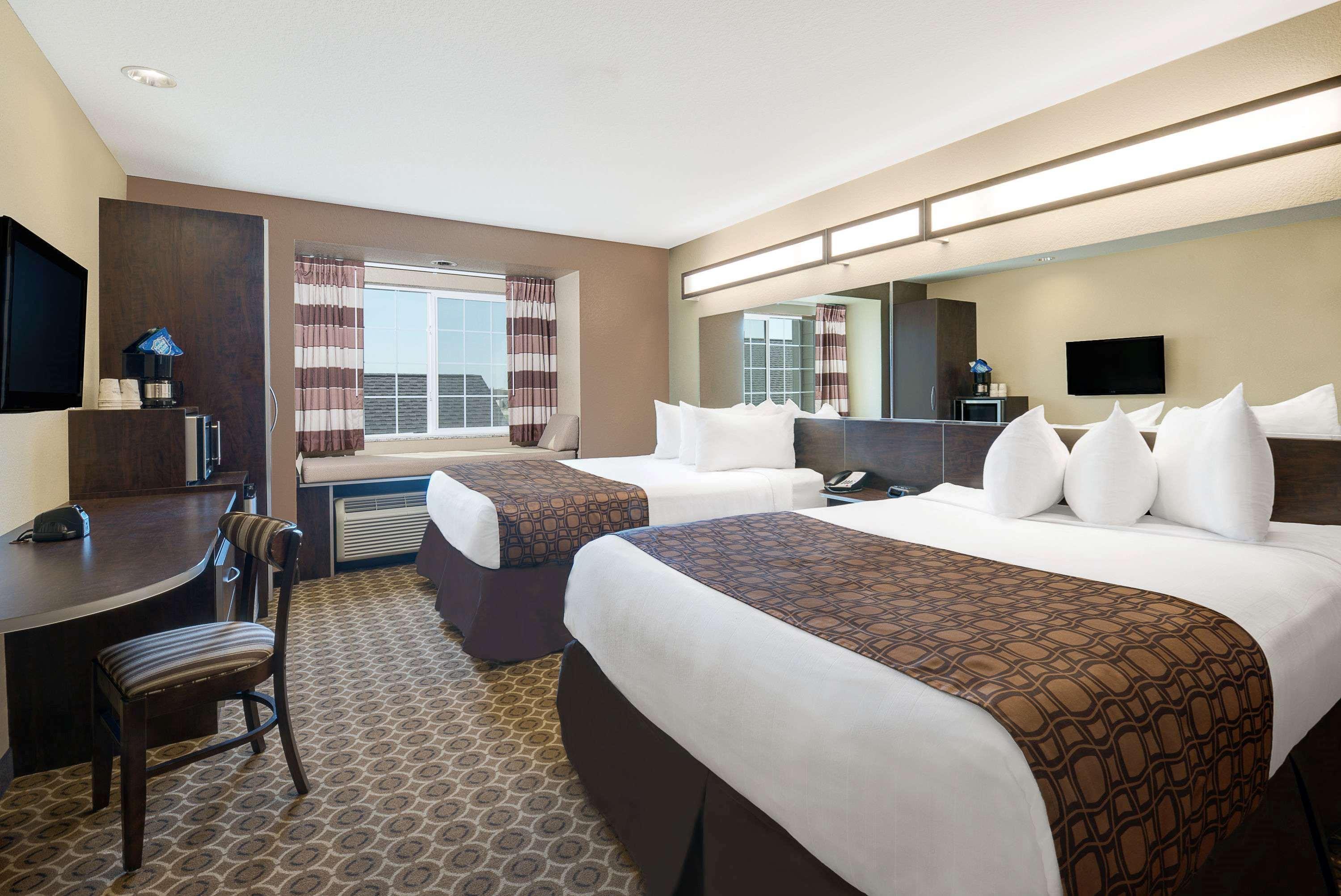 Microtel Inn & Suites By Wyndham Williston Exterior foto